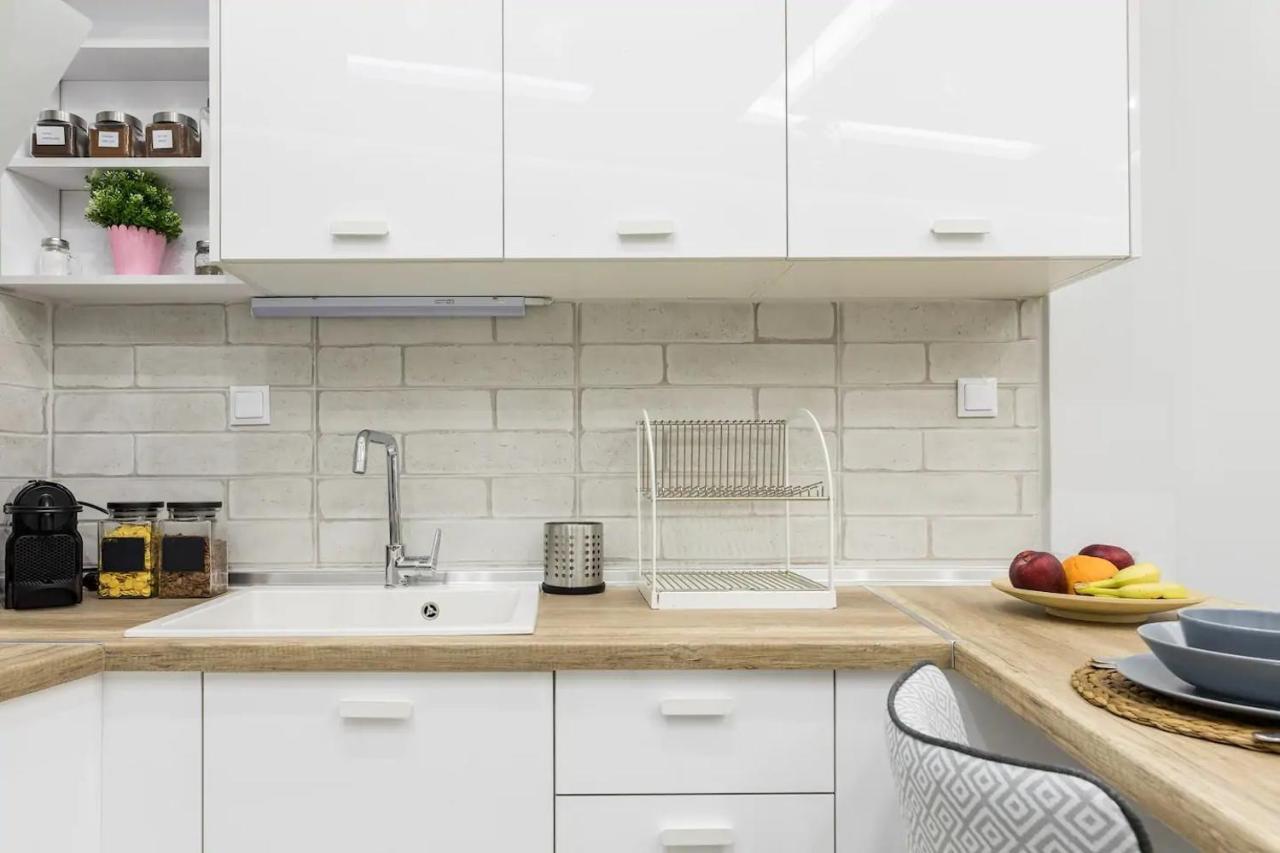 J&T Central Apartment Salonicco Esterno foto